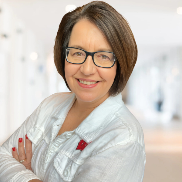 Headshot of Kim Fredrickson<br />
Executive Committee Member